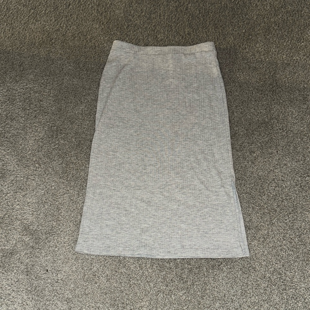 Girls ribbed gray skirt